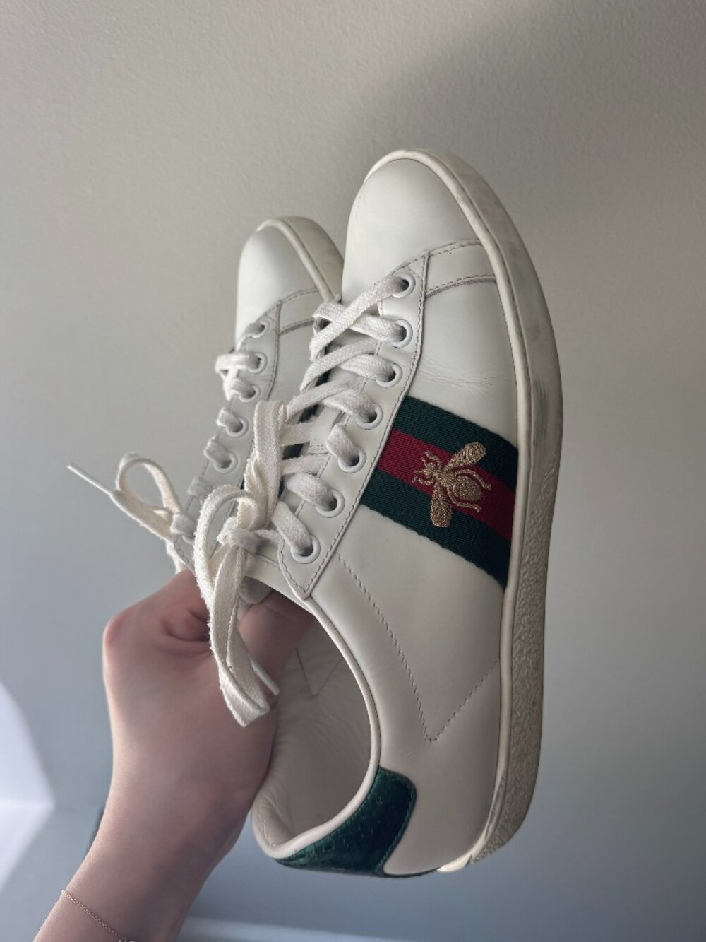 Gucci New Ace Sneakers with Bee Embroidery [100% Authentic] - Picture 3 of 6